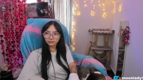 MOON  online show from 04-24-26, 09:39