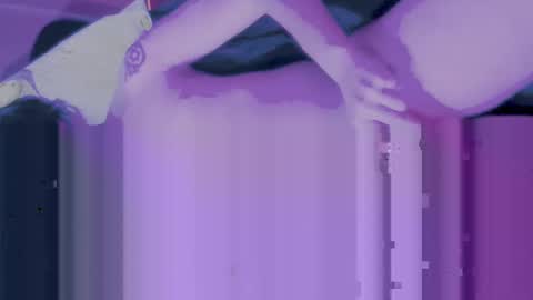 Snapshot of moonless_joy chatting on 10-20-25, 01:50 Moonless online show from 10-20-25, 01:50