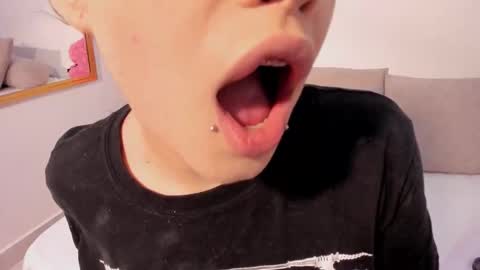 Kitty online show from 12-03-25, 08:07