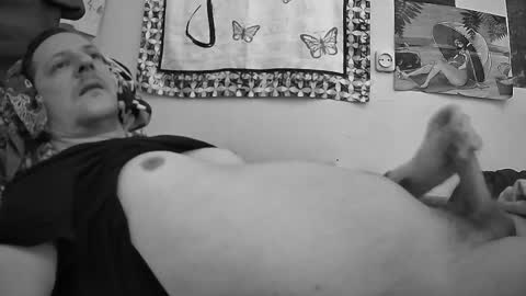 Snapshot of moonlucky007 chatting on 03-10-25, 02:50 Moonlucky007 online show from 03-10-25, 02:50