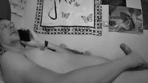 Snapshot of moonlucky007 chatting on 09-11-25, 10:15 Moonlucky007 online show from 09-11-25, 10:15