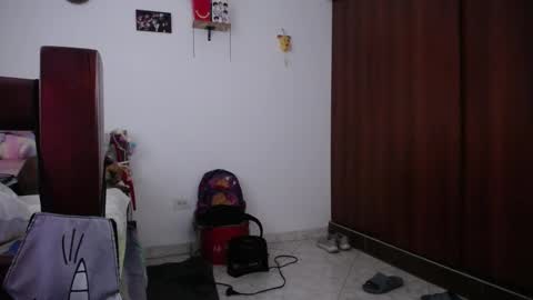 Snapshot of moonlunita chatting on 03-25-26, 08:48 moonlunita online show from 03-25-26, 08:48