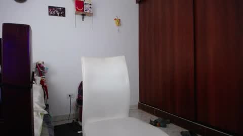 Snapshot of moonlunita chatting on 03-26-26, 09:53 moonlunita online show from 03-26-26, 09:53