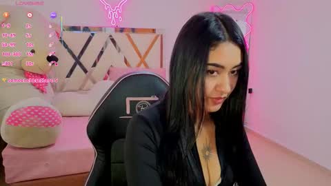 Snapshot of moonshine_tay chatting on 09-17-25, 07:48 Moon online show from 09-17-25, 07:48