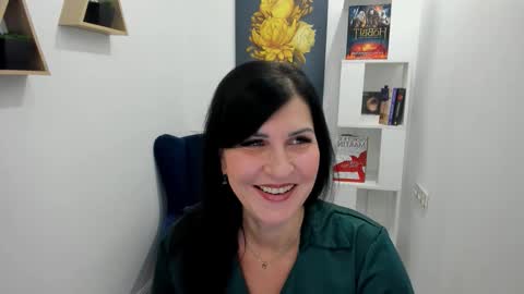 Ask me  online show from 11-23-25, 03:17