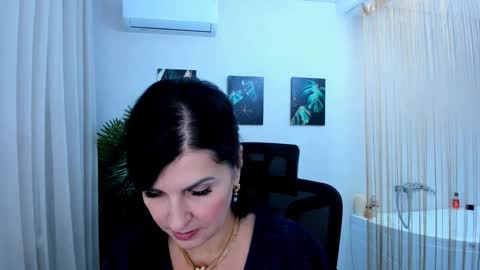 Ask me  online show from 11-27-25, 03:52