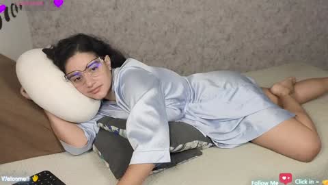 Moon Woman online show from 01-30-25, 06:03