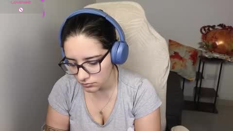 Moon Woman online show from 11-29-25, 06:33