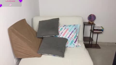 Moon Woman online show from 01-15-26, 03:33