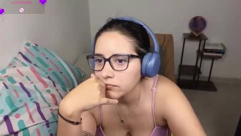 Moon Woman online show from 02-15-26, 07:51