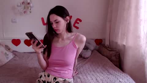 Snapshot of moore_alice chatting on 04-14-26, 02:56 moore_alice online show from 04-14-26, 02:56