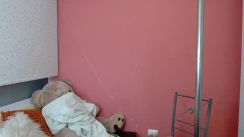 Snapshot of mora_haze chatting on 01-08-25, 12:17 Mora Haze 3 online show from 01-08-25, 12:17