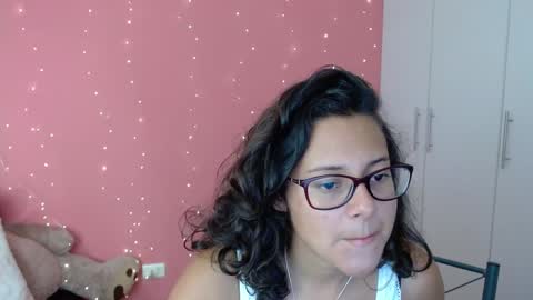 Snapshot of mora_haze chatting on 01-26-25, 11:50 Mora Haze 3 online show from 01-26-25, 11:50