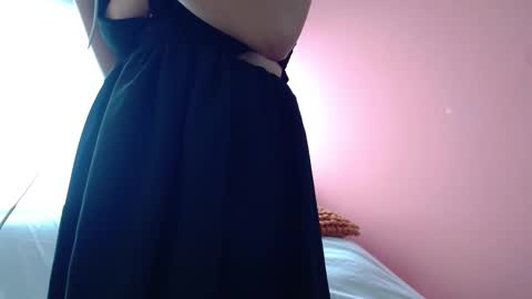 Snapshot of mora_haze chatting on 10-20-25, 02:06 Mora Haze 3 online show from 10-20-25, 02:06