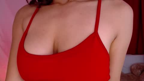 Snapshot of mora_haze chatting on 10-23-25, 11:35 Mora Haze 3 online show from 10-23-25, 11:35