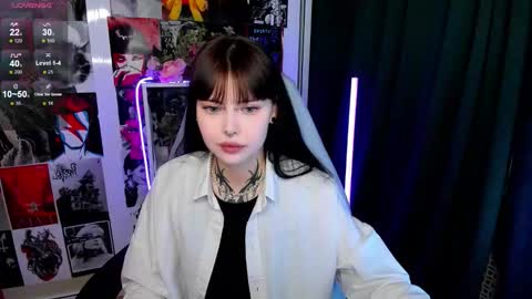 Snapshot of morana_batt chatting on 10-07-25, 01:58 Morana online show from 10-07-25, 01:58