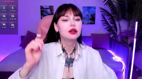 Snapshot of morana_batt chatting on 10-10-25, 01:48 Morana online show from 10-10-25, 01:48