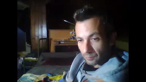 Snapshot of mordecai999 chatting on 10-19-25, 04:40 mordecai999 online show from 10-19-25, 04:40