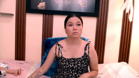 alexia online show from 04-17-26, 07:06