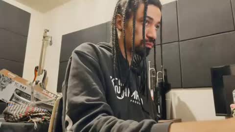Diego online show from 06-25-26, 01:59