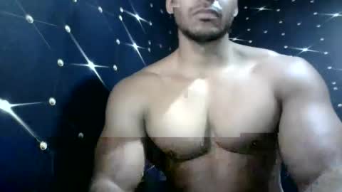 Snapshot of moreno1muscular chatting on 01-31-25, 11:03 moreno1muscular online show from 01-31-25, 11:03