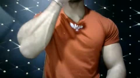 Snapshot of moreno1muscular chatting on 03-02-25, 11:31 moreno1muscular online show from 03-02-25, 11:31