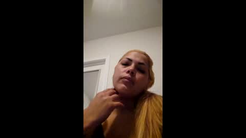 moreno2582 online show from 04-27-26, 06:22