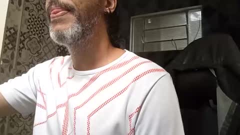 moreno_gatto online show from 10-02-25, 04:47