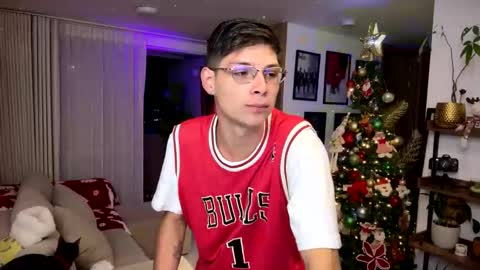 Snapshot of morgan_hiller chatting on 01-06-26, 12:03 online show from 01-06-26, 12:03