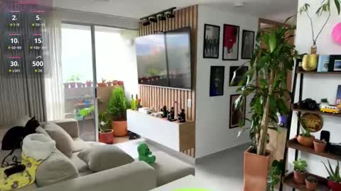 Snapshot of morgan_hiller chatting on 02-16-26, 07:21 online show from 02-16-26, 07:21