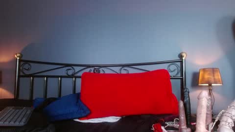 Snapshot of morganacrowley_ chatting on 12-31-24, 02:36 Morgana online show from 12-31-24, 02:36