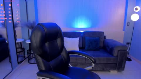 Snapshot of morganhicks chatting on 01-23-25, 07:18 Morgan Hicks online show from 01-23-25, 07:18