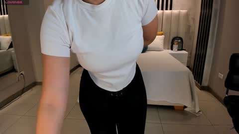 Snapshot of morganhicks chatting on 01-25-25, 11:55 Morgan Hicks online show from 01-25-25, 11:55