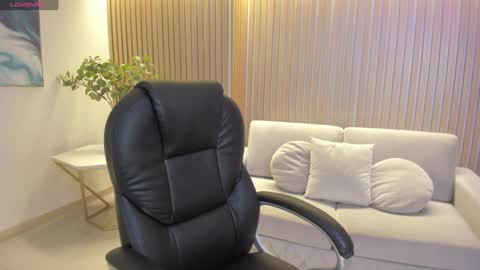 Snapshot of morganhicks chatting on 01-29-25, 06:39 Morgan Hicks online show from 01-29-25, 06:39