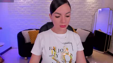 Snapshot of morganhicks chatting on 09-14-25, 05:45 Morgan Hicks online show from 09-14-25, 05:45