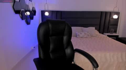 Snapshot of morganhicks chatting on 09-15-25, 06:52 Morgan Hicks online show from 09-15-25, 06:52