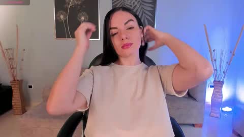 Snapshot of morganhicks chatting on 09-21-25, 12:07 Morgan Hicks online show from 09-21-25, 12:07