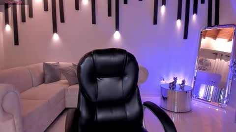 Snapshot of morganhicks chatting on 10-08-25, 07:22 Morgan Hicks online show from 10-08-25, 07:22