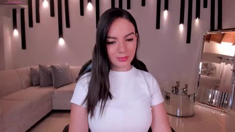 Snapshot of morganhicks chatting on 10-11-25, 07:45 Morgan Hicks online show from 10-11-25, 07:45