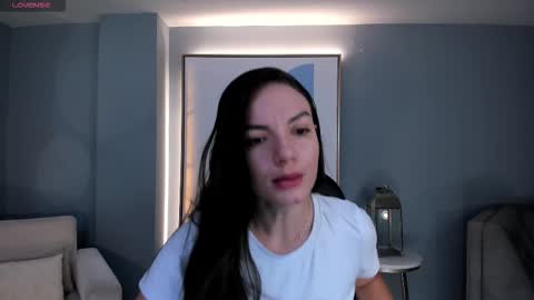 Snapshot of morganhicks chatting on 10-26-25, 12:11 Morgan Hicks online show from 10-26-25, 12:11