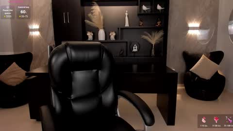 Snapshot of morganhicks chatting on 10-28-25, 07:16 Morgan Hicks online show from 10-28-25, 07:16