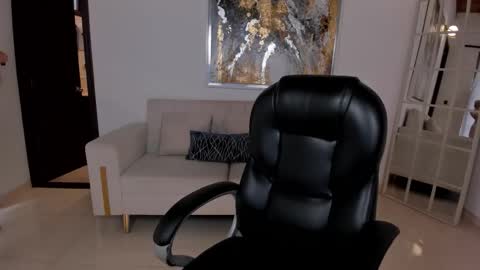 Snapshot of morganhicks chatting on 11-26-25, 07:59 Morgan Hicks online show from 11-26-25, 07:59