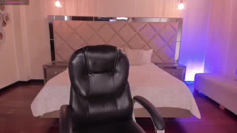 Snapshot of morganhicks chatting on 12-15-25, 07:51 Morgan Hicks online show from 12-15-25, 07:51