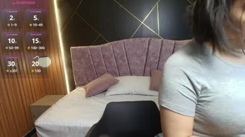 Moriah online show from 04-01-26, 01:41