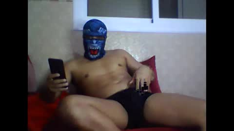 Snapshot of moroccanfucker93 chatting on 10-27-25, 05:06 moroccanfucker93 online show from 10-27-25, 05:06