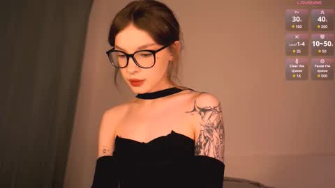 Snapshot of morphesoull chatting on 11-10-25, 02:05 morphe online show from 11-10-25, 02:05