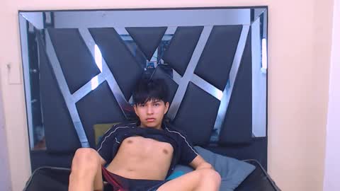 MORTELLE online show from 11-28-25, 07:27