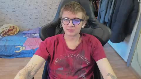 Snapshot of mortywithlove chatting on 06-04-26, 11:49 Morty online show from 06-04-26, 11:49