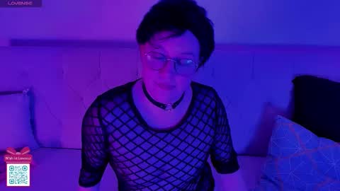 Snapshot of mossprince chatting on 09-10-25, 07:58 Cernos online show from 09-10-25, 07:58