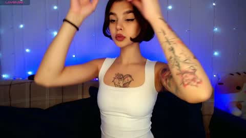 Snapshot of moto_ponchik chatting on 01-31-25, 09:05 Kris online show from 01-31-25, 09:05